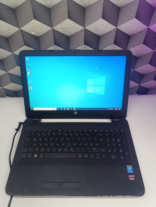 Laptop hp procesor i3 și video ATI Radeon  m330