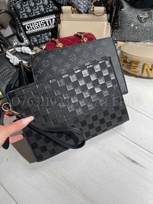 Borseta de mana - Louis Vuitton Pouch