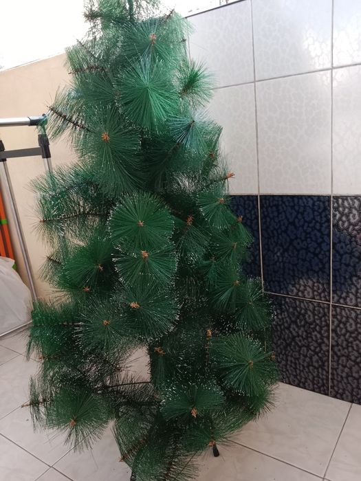 Ёлочка с игрушками!