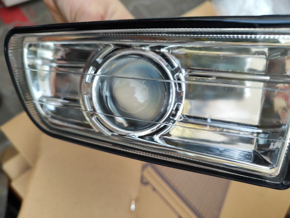 Туманки Ауди 100 с4