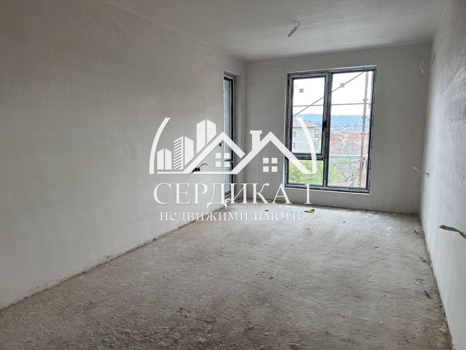 Продава се Тристаен апартамент в Благоевград, Идеален център - 83 кв.м за 1292 €/кв.м - Снимка #1