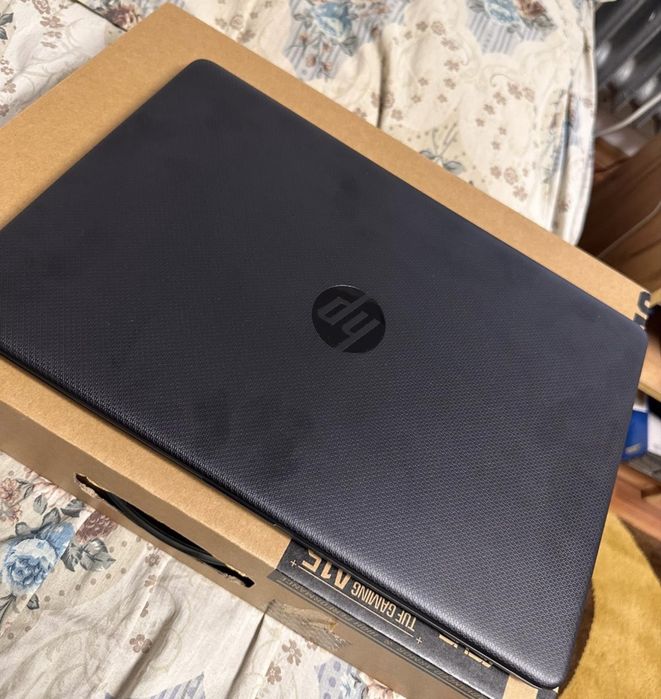 Vand laptop HP,  in stare foarte buna de functionare!
