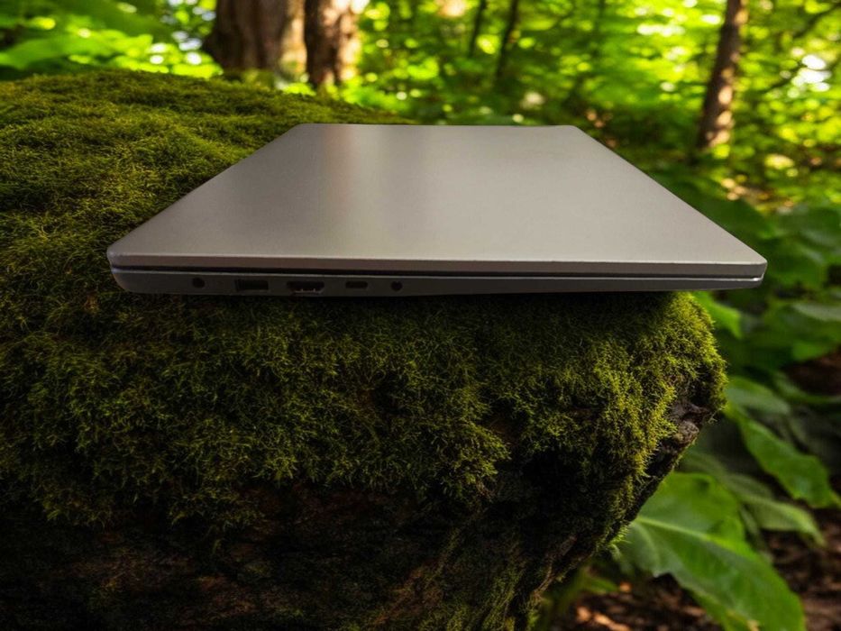 Laptop Lenovo IdeaPad Slim 3 16ABR8 silentios, ideal office