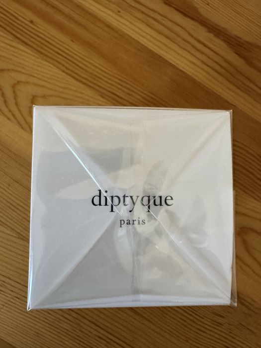 Оригинална свещ Diptyque ROSES, 70 g, c плик