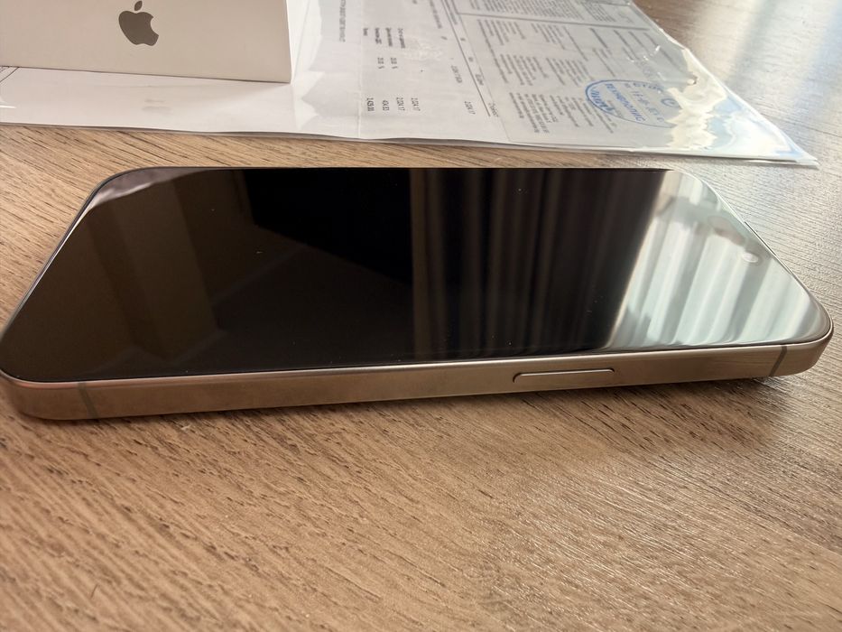Iphone 15 pro 128 gb - в гаранция