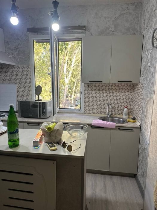 Kvartira soatiladi Chilonzor S