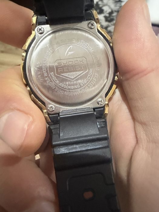 Casio g shock dm-5600