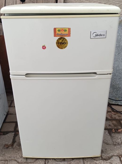 Мини холодильник продам