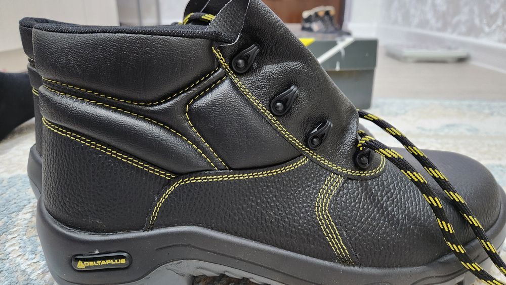 Спецобувь, новая, 45-46 размер