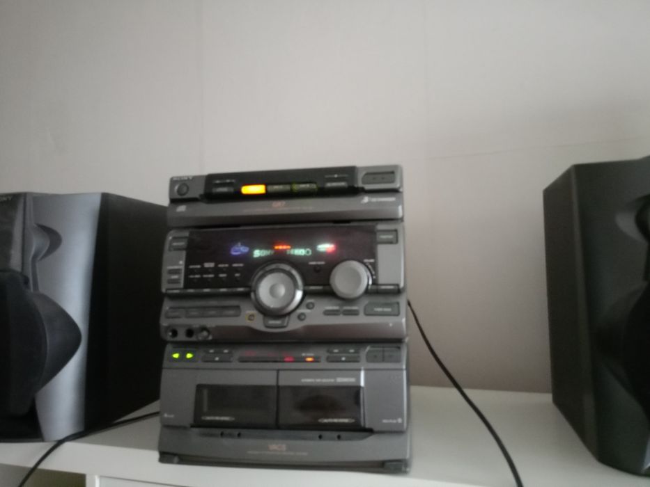 Sony MHC-GR7 Hi-Fi аудио система – 3 CD, 2 касети, караоке