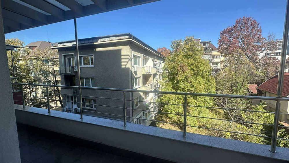 Дава се под наем Тристаен апартамент в София, Иван Вазов - 80 кв.м за 765 € - Снимка #11