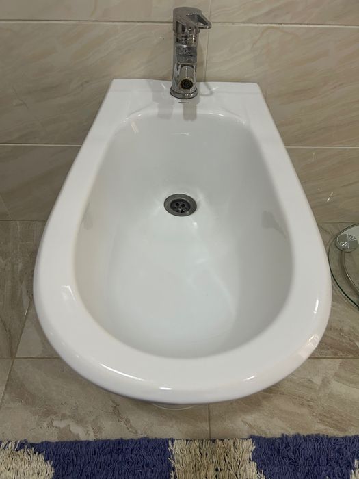 Ванна, биде, унитаз, умывальник