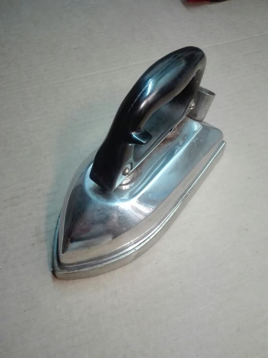 Продавам ЮТИИ -разни