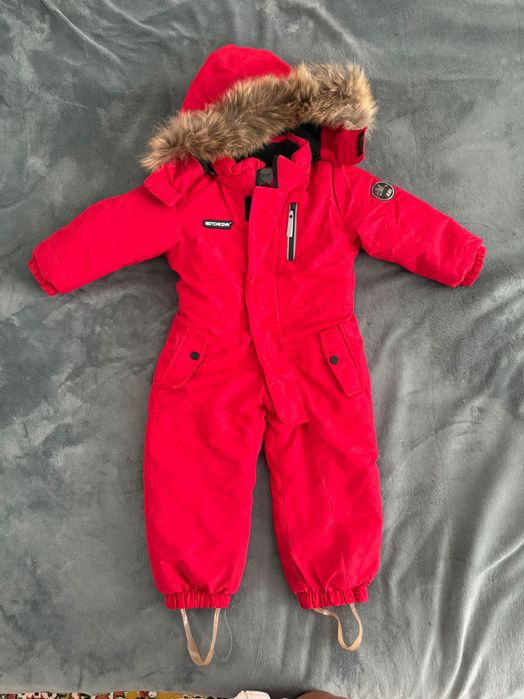 Продам зимний комбинезон размер 92