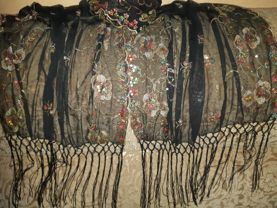 Палантины и платки винтаж