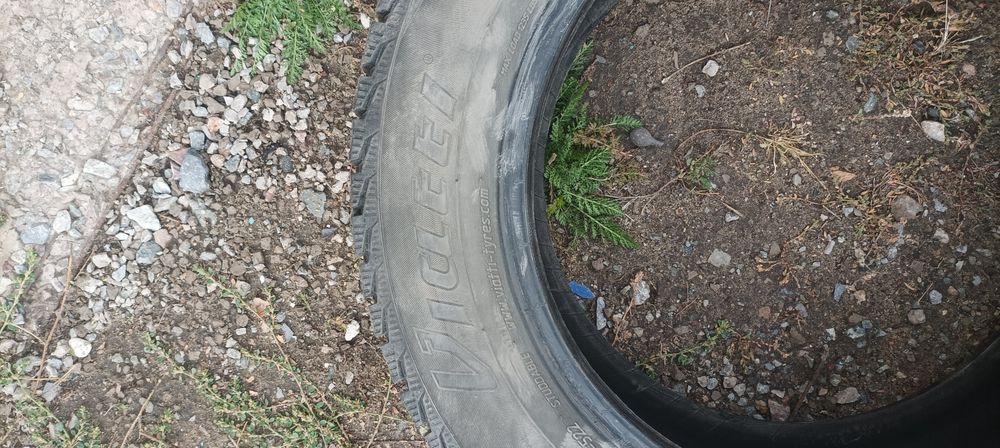 Продам 4 баллона зима на 15