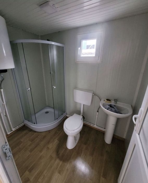 Vand containar modular avem pe stoc mai multe modele