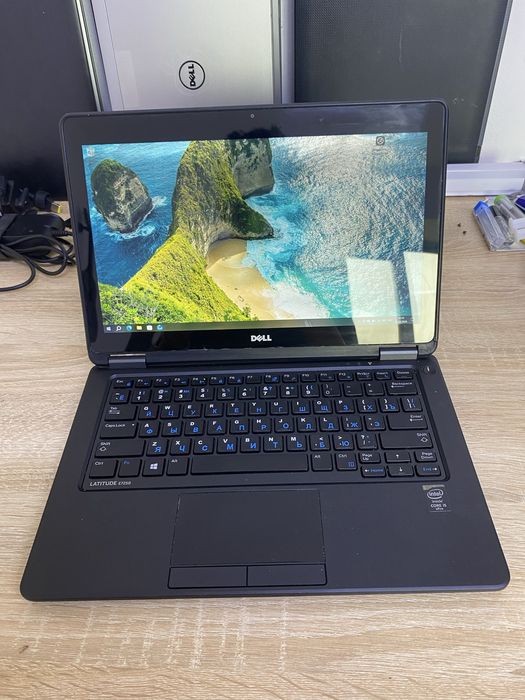 Ноутбук Dell Latitude E7250