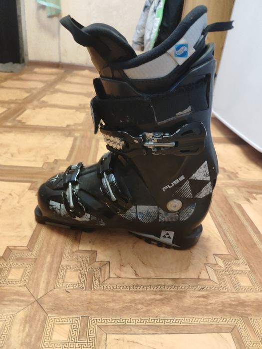 Горнолыжные ботинки