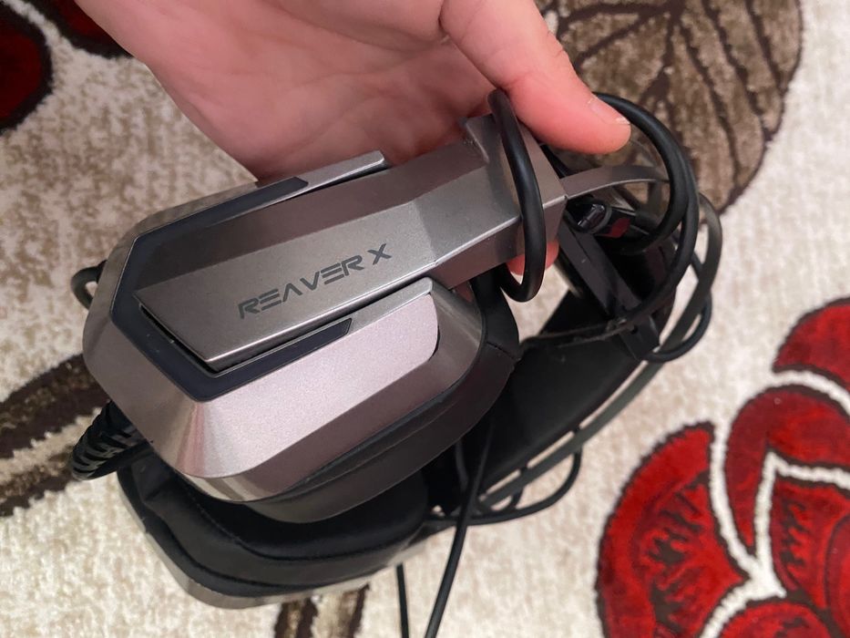 Vând ,căști ,tastatură ,joystick și mousepad