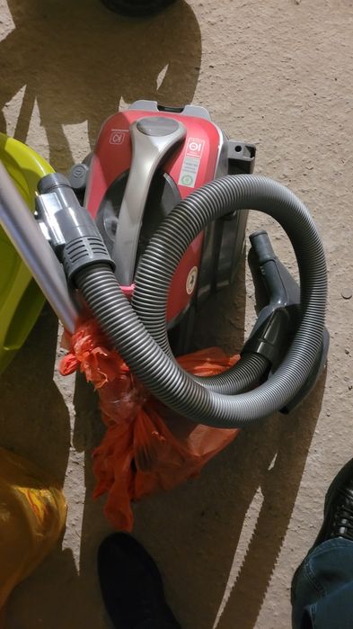 Продам пылесос LG на запчасти