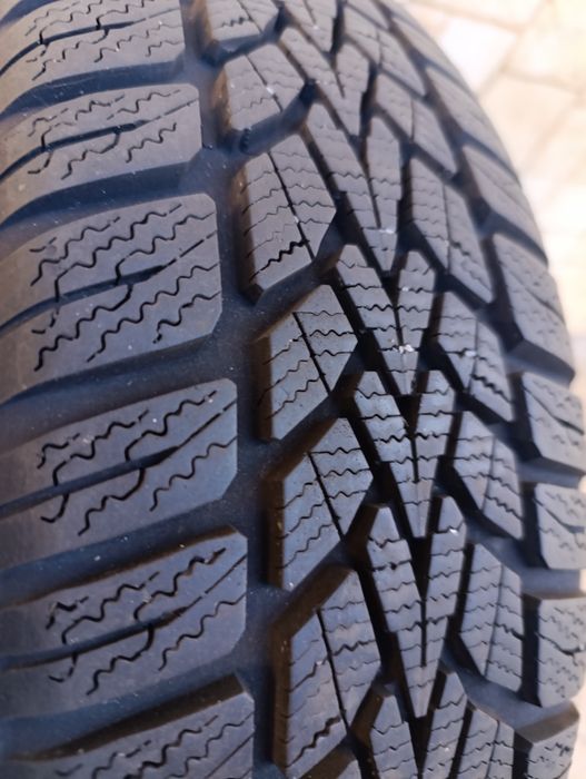 Зимни гуми Dunlop 185/65/15 8мм.