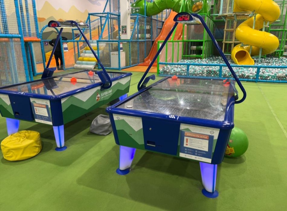 Въздушни хокеи.Водоустойчиви за външен и  вътрешен монтаж на цени от