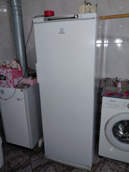 Морозильник Indesit