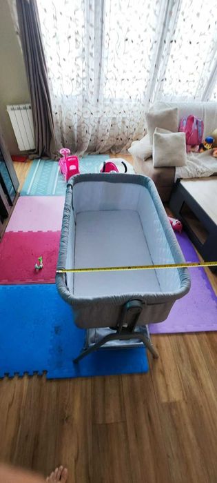 Детска кушетка за новородено.