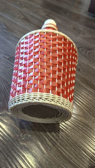 Бутыль в оплётке