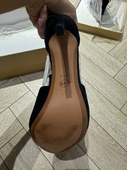 Босоножки Michael Kors (оригинал) новые 39 размер