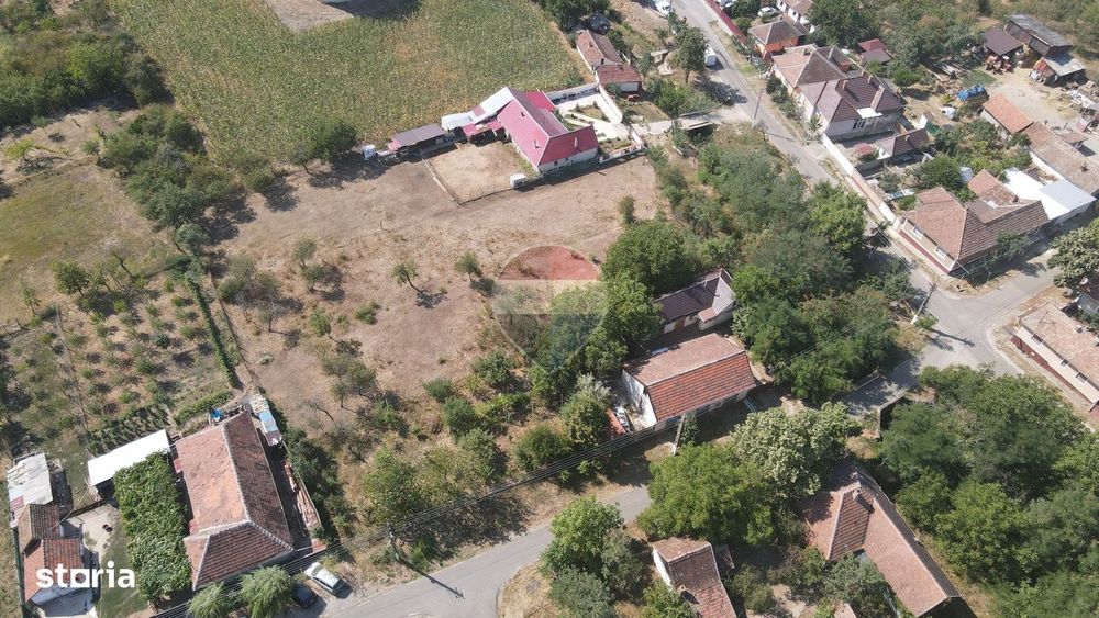 Teren intravilan 896 mp pentru casa in Siria la Soseaua spre Cetate