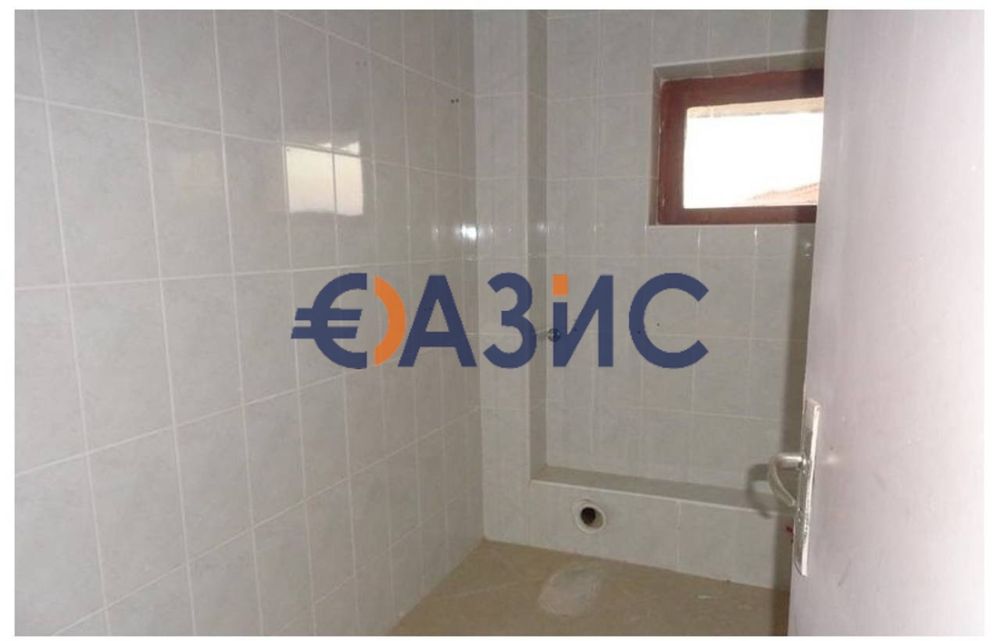 Два етажа от къща в с. Кранево, на 1 500 метра от морето, обл. Добрич,