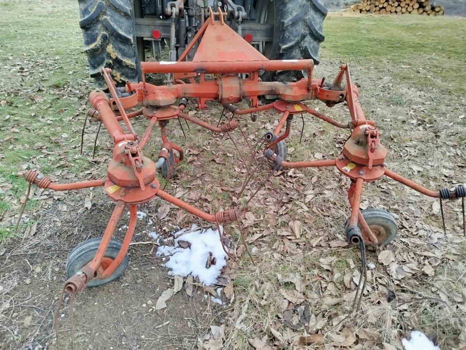 Продавам селскостопански инвентар