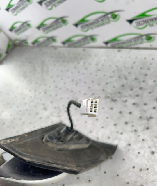 Oglinda dreapta electrica E11015829 E11015829 Toyota Avensis a 2-a ge