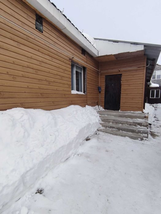 продаются 2 дома на одном участке