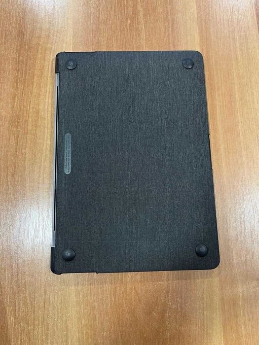 Husa Spigen Urban Fit pentru MacBook Air 13" 2020 M1