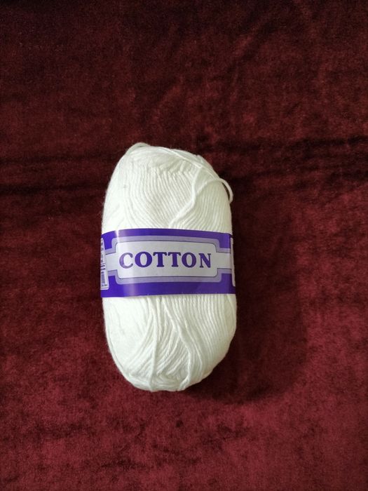 Fir cotton alb,50 g/bobină.