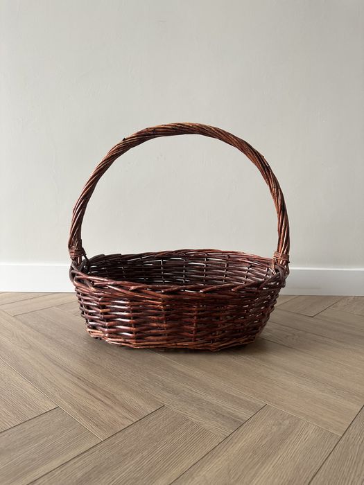 Продам корзину плетёную