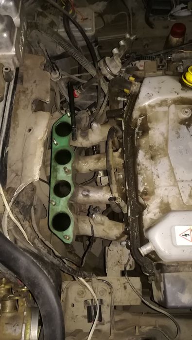 Форд Ескорт на части