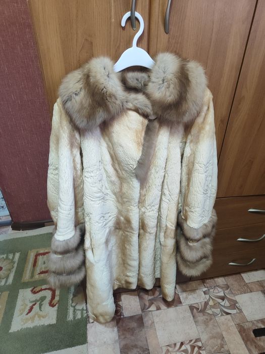 Продам норковую шубу