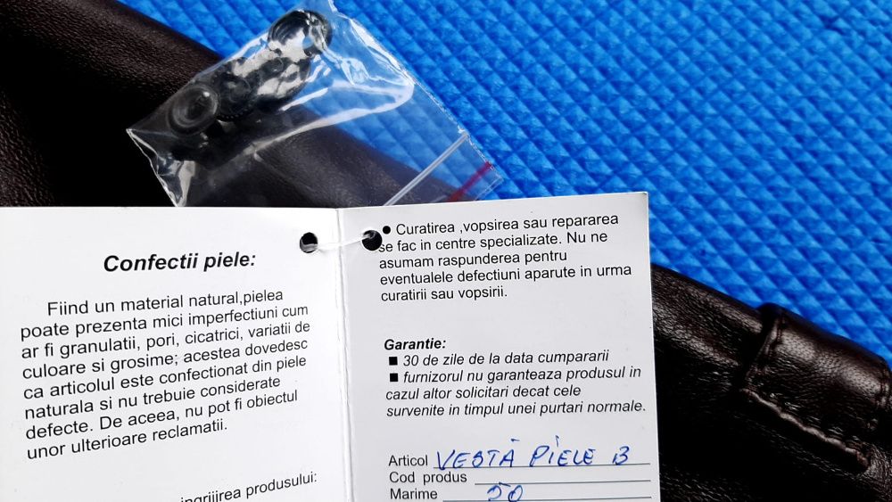 Vesta piele naturala, noua cu eticheta, maro, marime 50, barbateasca