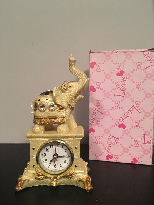 Настолен часовник Слон - Нов, 20 см