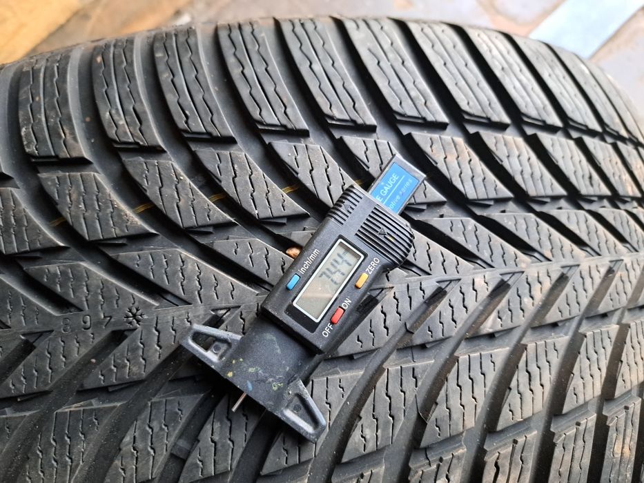O anvelopa 275/45 R20 Nokian profil 90%(2023)