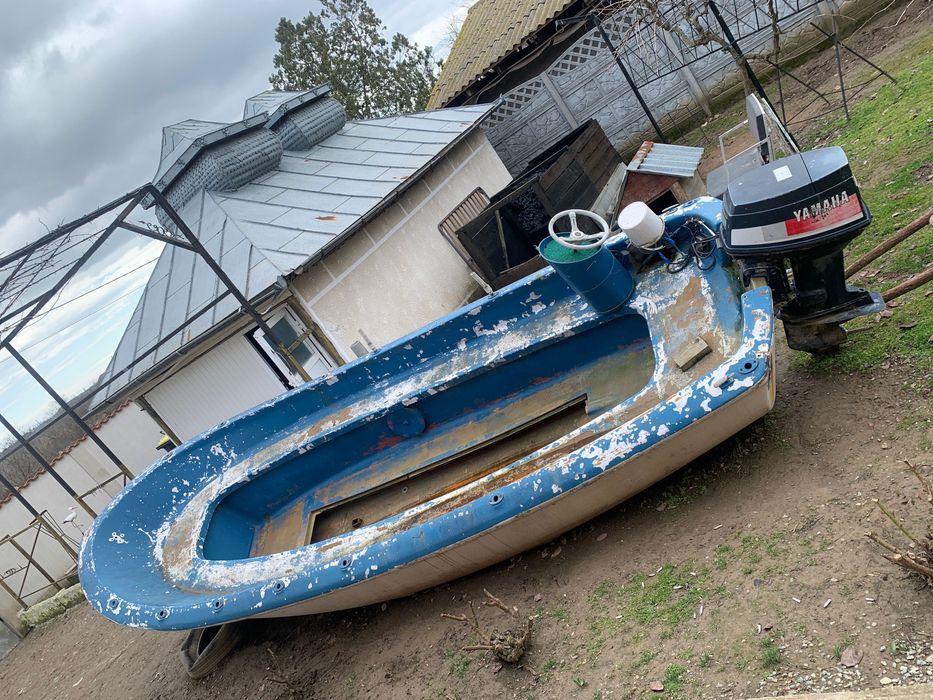 Barca pescuit/salvare 6m +motor yamaha 70cp dețin acte