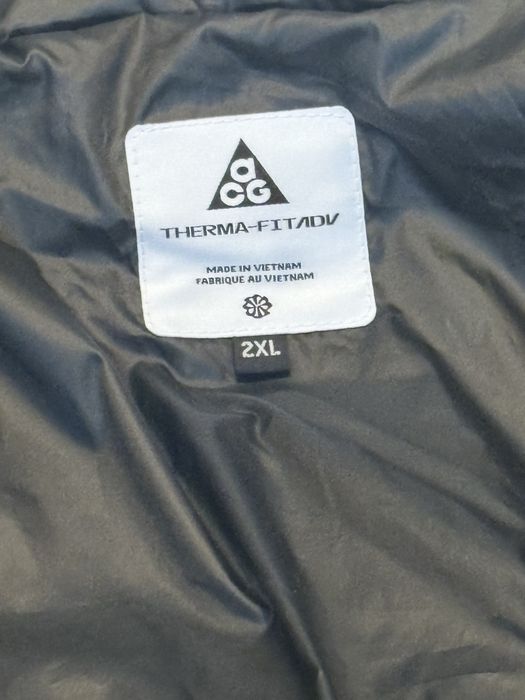 Продаю куртку найк