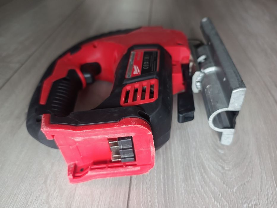Milwaukee M18 BJS fierastrau pendular