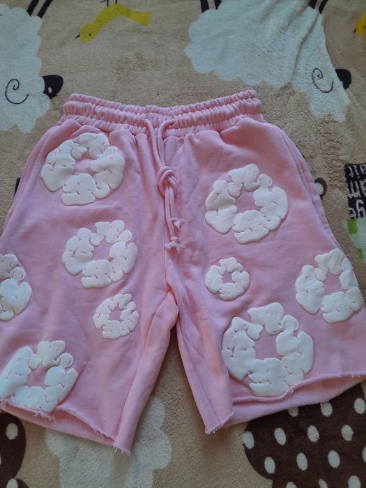 Pantaloni scurti roz denim tears originali