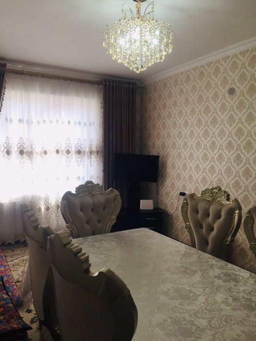 Стол. Стул сотилади