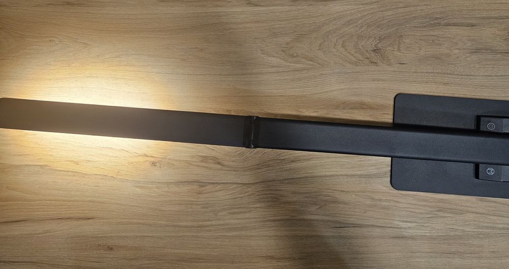 Нова LED Настолна лампа